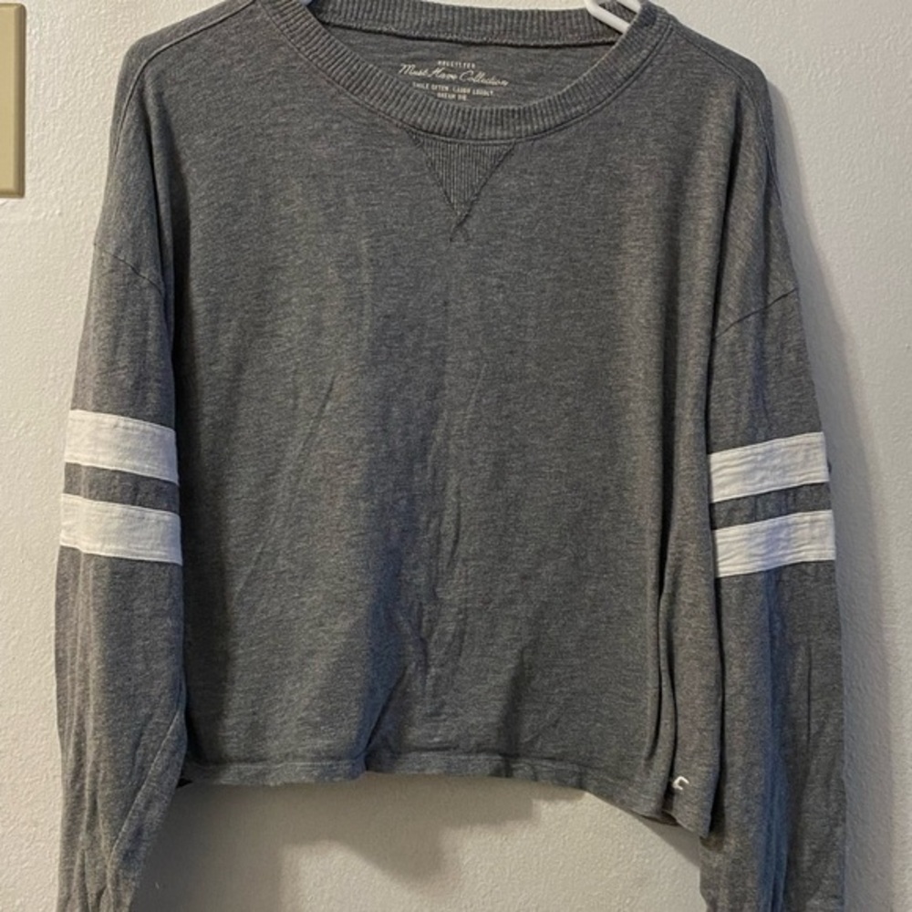 Hollister Crop Top Women’s Medium Long Sleeve Gray Pull‎ Over White Striped